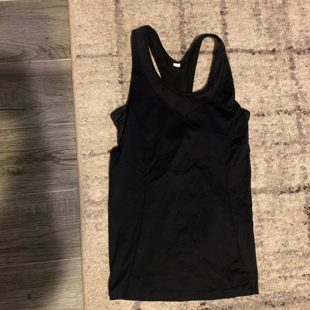 Lululemon top